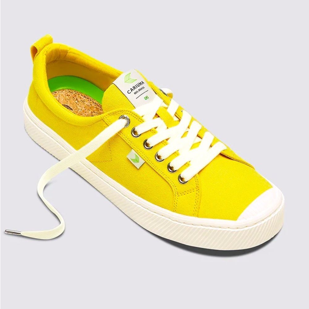 Cariuma OCA Low Canvas Yellow Sneakers women 8.5 or Men size 7 Skateboarding